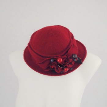 Chapeau rouge 100% laine